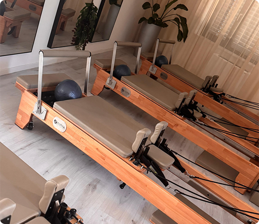Antrenament Pilates Reformer in studio FitFusion Vitan